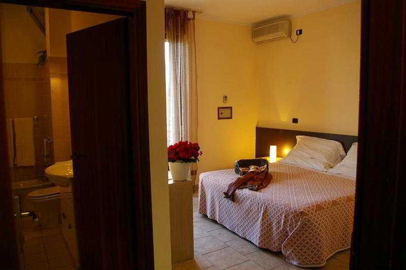 Hotel Gabrini Марина ди Маса Екстериор снимка