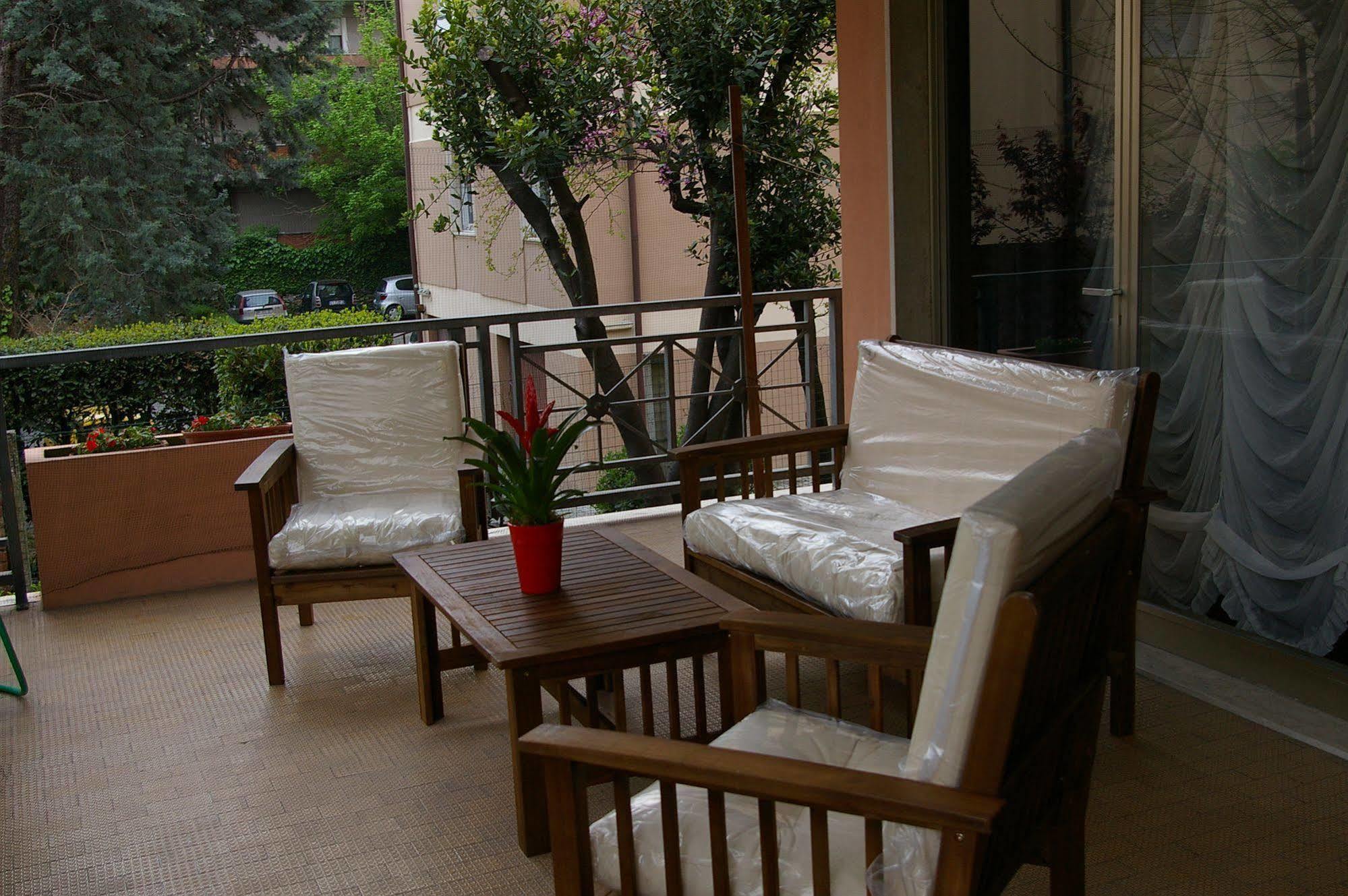 Hotel Gabrini Марина ди Маса Екстериор снимка